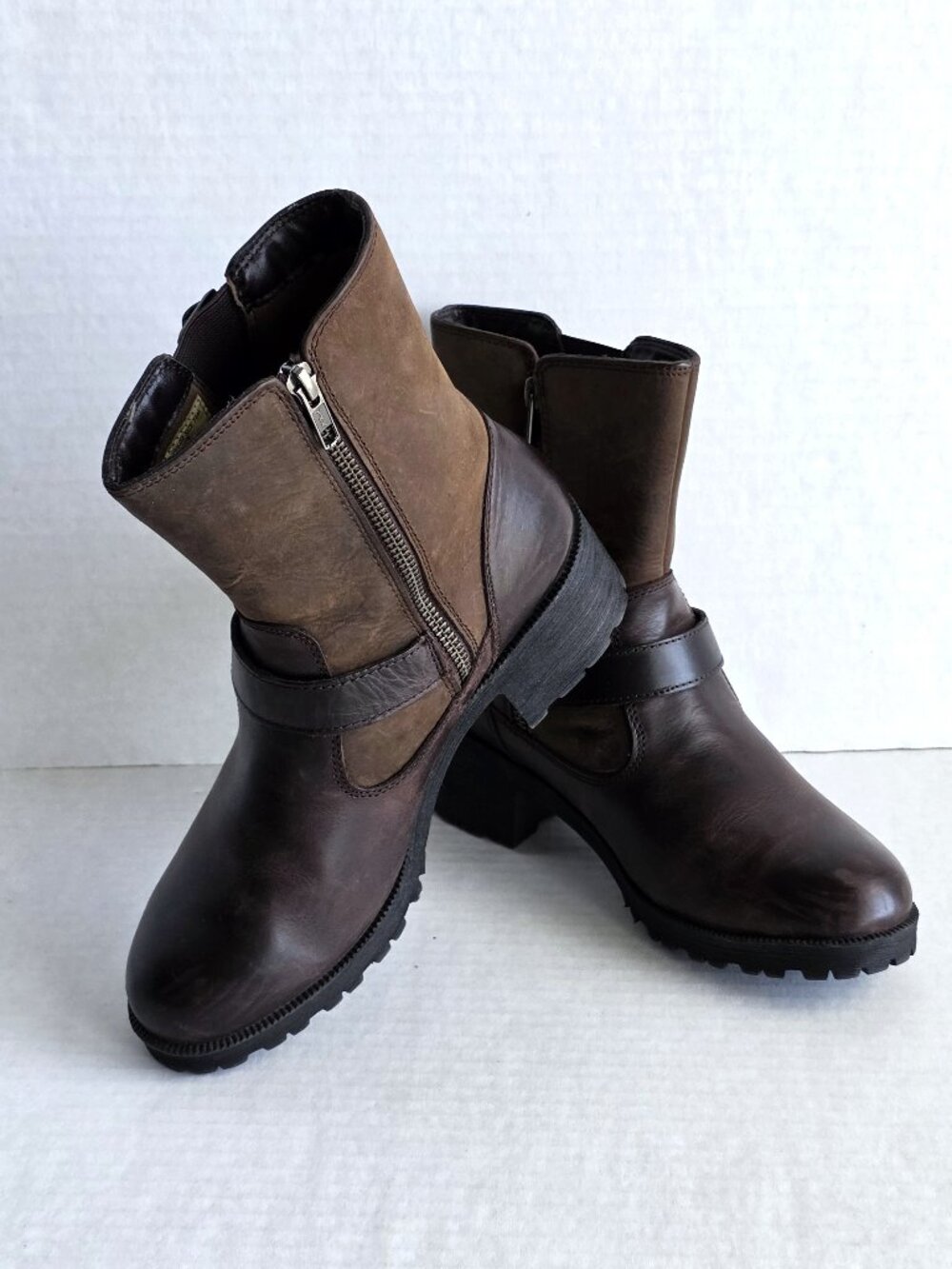 Eastland Belmont Women's Bomber Brown Leather Ankle Biker Boots Size 7.5 M NEW
